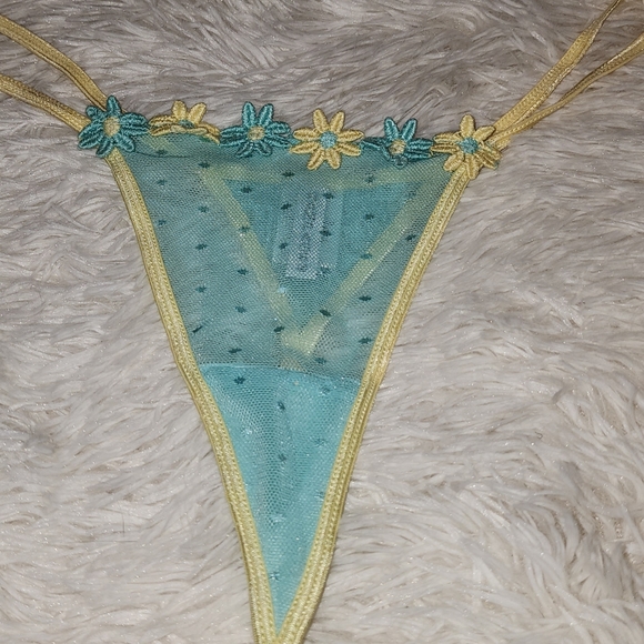 VINTAGE RAMPAGE LARGE THONGS - Picture 5 of 10